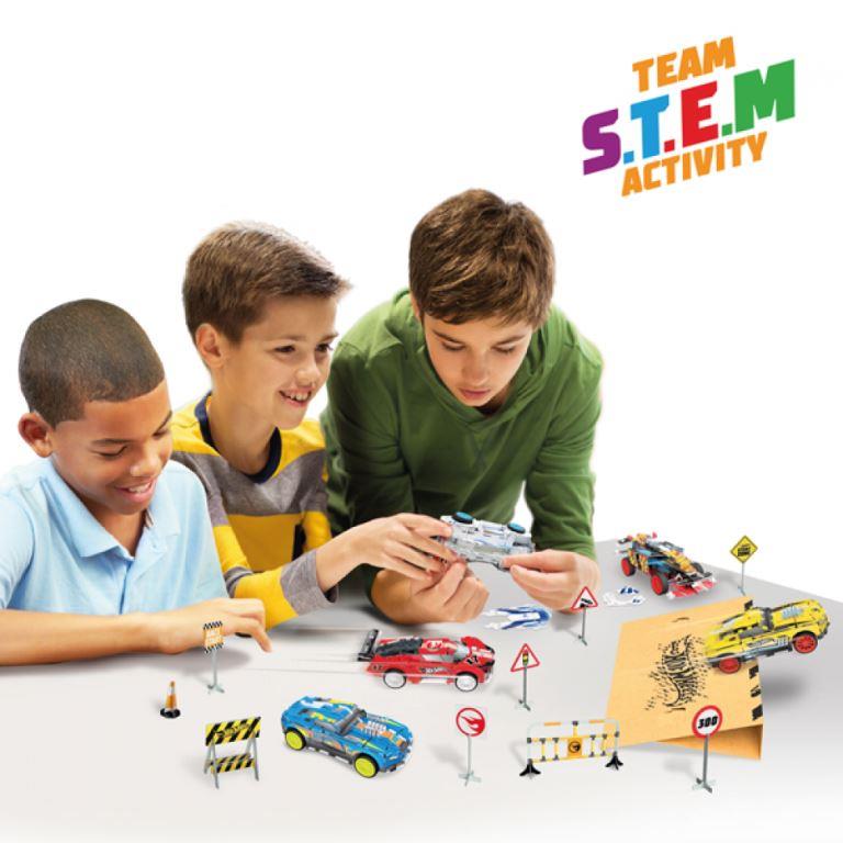 Hot Wheels Maker Kitz FIVE Cars - Build Pull Back Race Car Kit – ifunky ...